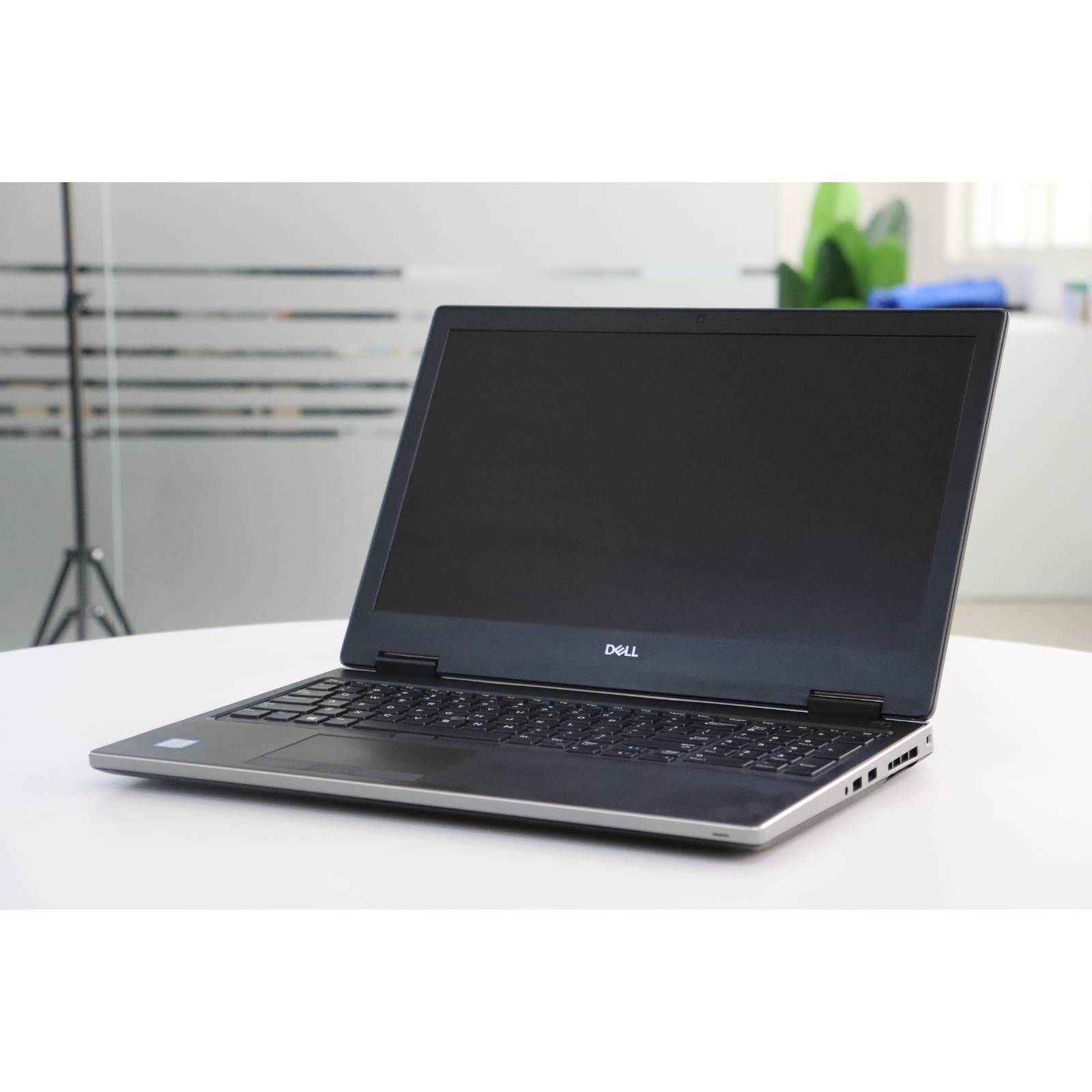 Dell PRECISION 7530: 8th Gen i7, 32GB RAM, 256GB SSD, SN:15259