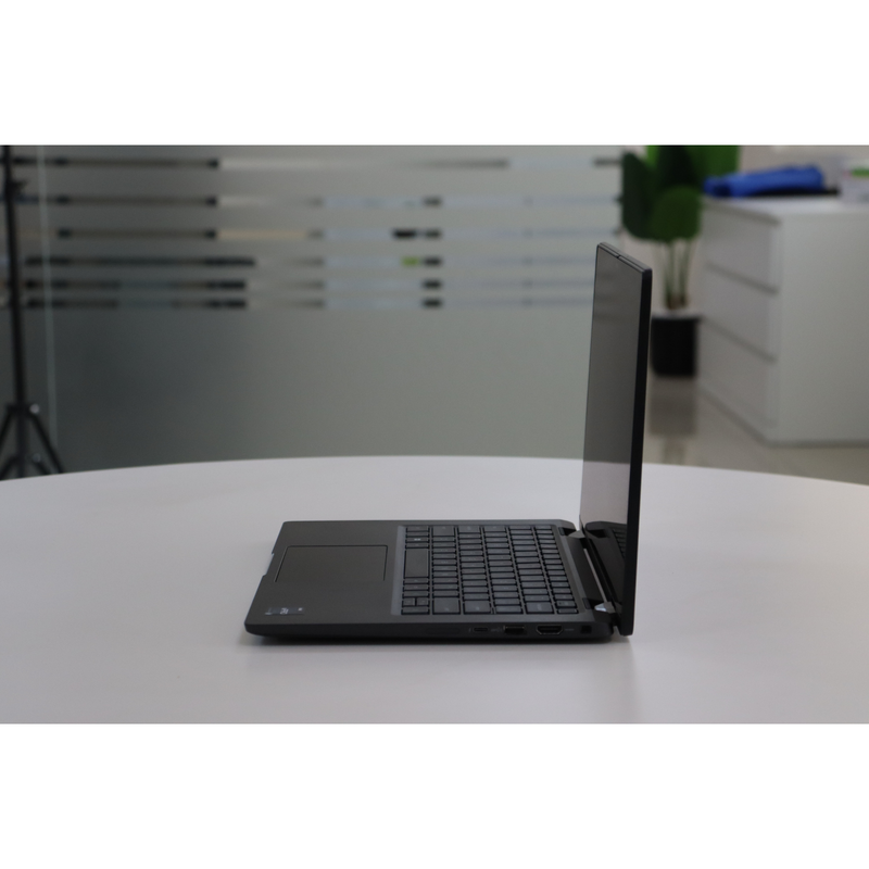 Dell LATITUDE 7430: 12th Gen i7, 16GB RAM, 256GB SSD, SN:19470