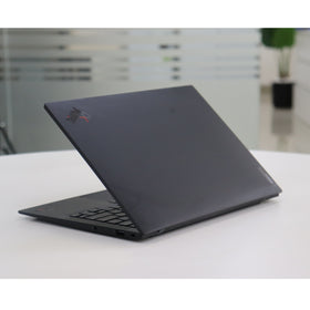 LENOVO ThinkPad X1 Carbon Gen 10: 12th Gen i7, 16GB RAM, 256GB SSD, SN:19535