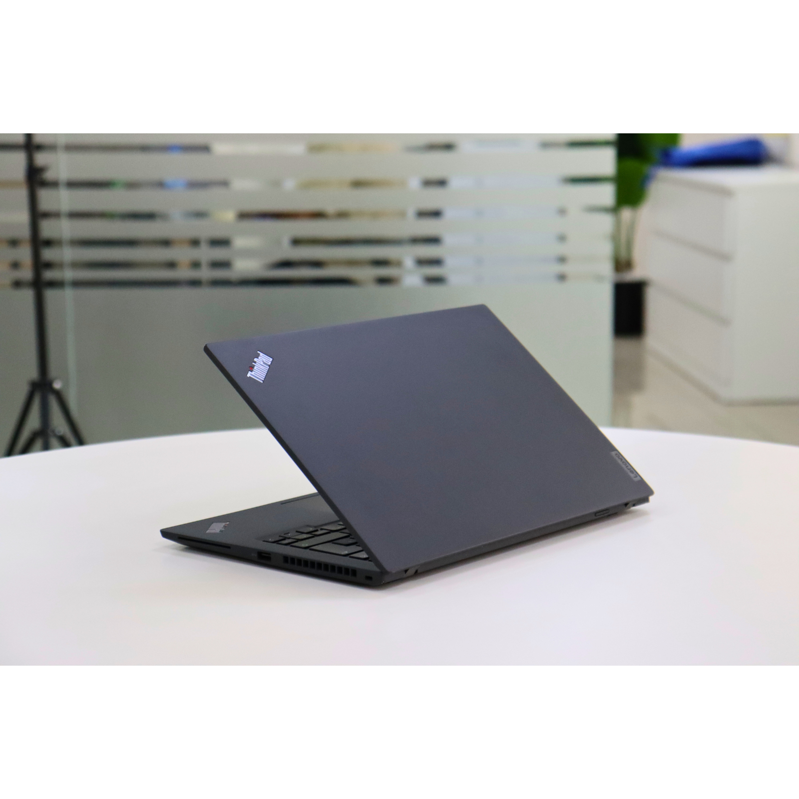 LENOVO THINKPAD T14S GEN 2: 11th Gen i5, 16GB RAM, 256GB SSD, SN:00844