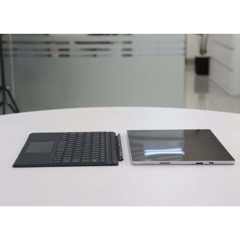 Microsoft SURFACE PRO 7: i5, 10th Gen, 8GB RAM, 256GB SSD, SN:918657