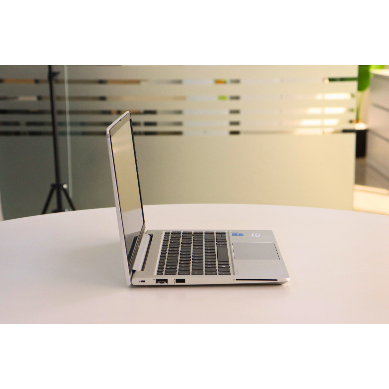 HP PROBOOK 640 G8: 11th Gen i5, 16GB RAM, 256GB SSD, SN:00878