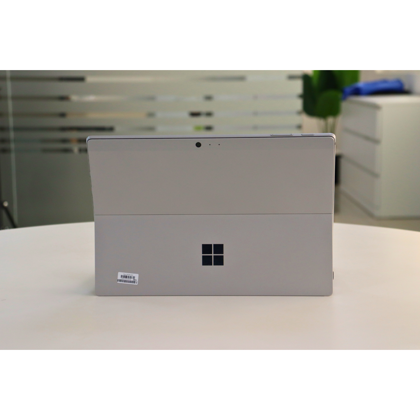 MICROSOFT SURFACE PRO 5: 7th Gen i5, 8GB RAM, 256GB SSD, SN:869946