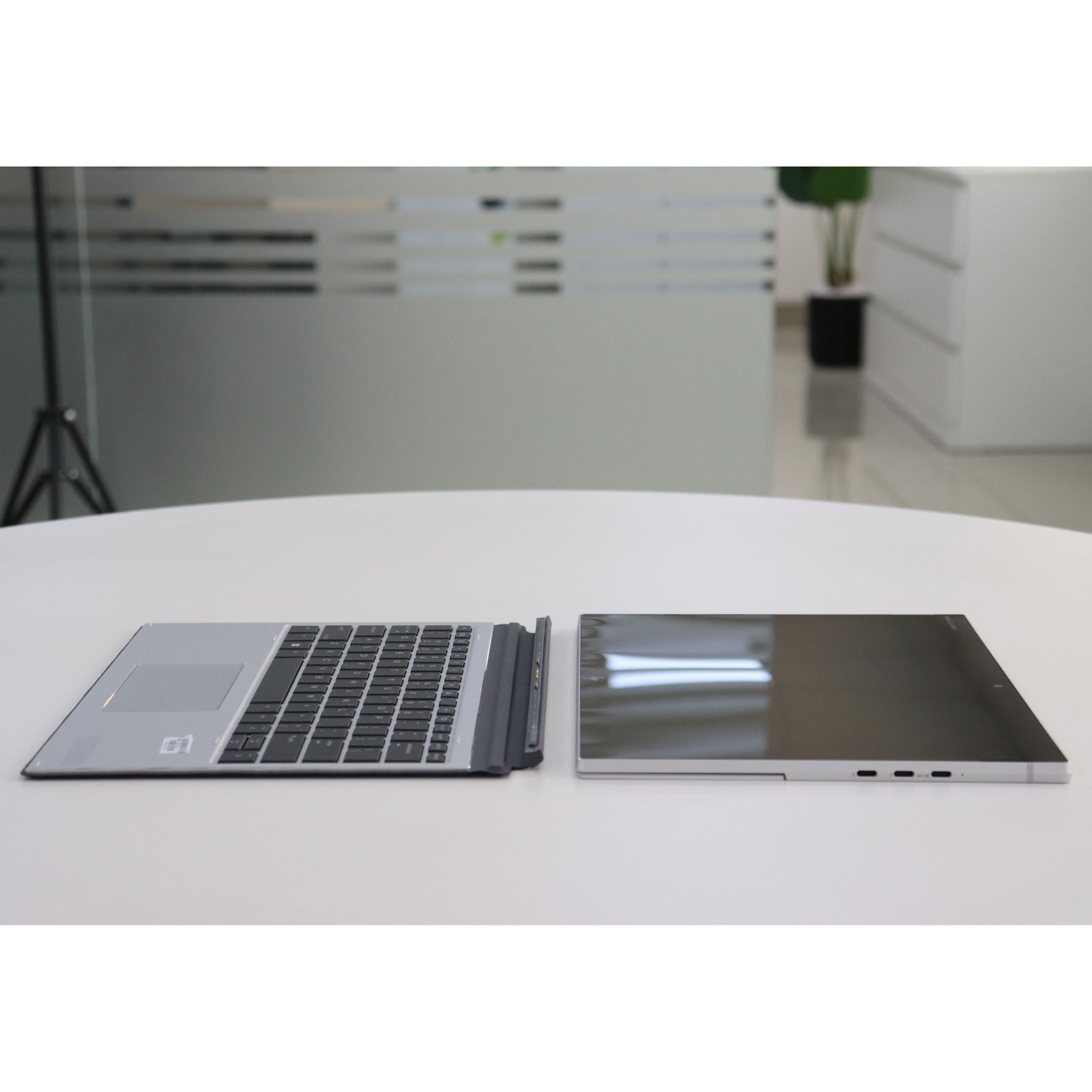 HP ELITE X2 G8 TABLET: Intel Core i5, 11th Gen, 16GB RAM, 512GB SSD SN:23486