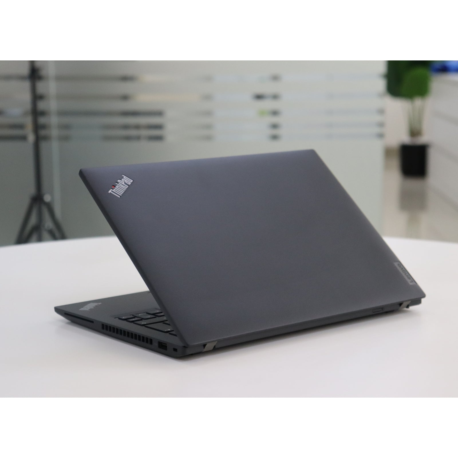 LENOVO THINKPAD T14 GEN 3: Intel Core i5, 12th Gen, 32GB RAM, 512GB SSD SN:00110