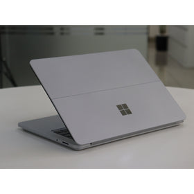 Microsoft Surface Laptop Studio: I7, 11th Gen, 16GB RAM, 512GB SSD, Sn:70397