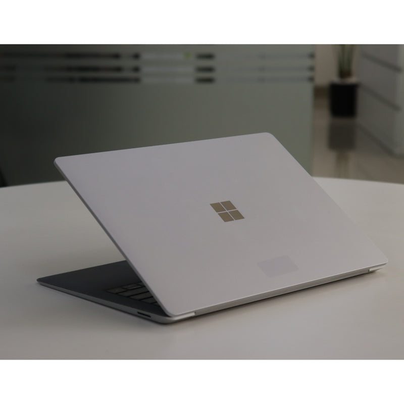 MICROSOFT SURFACE LAPTOP 3: 10th Gen i5, 8GB RAM, 256GB SSD, SN:76462