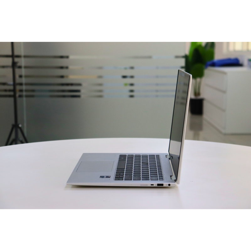 HP ELITEBOOK X360 1040 G9: 12th Gen i7, 16GB RAM, 256GB SSD, SN:18842