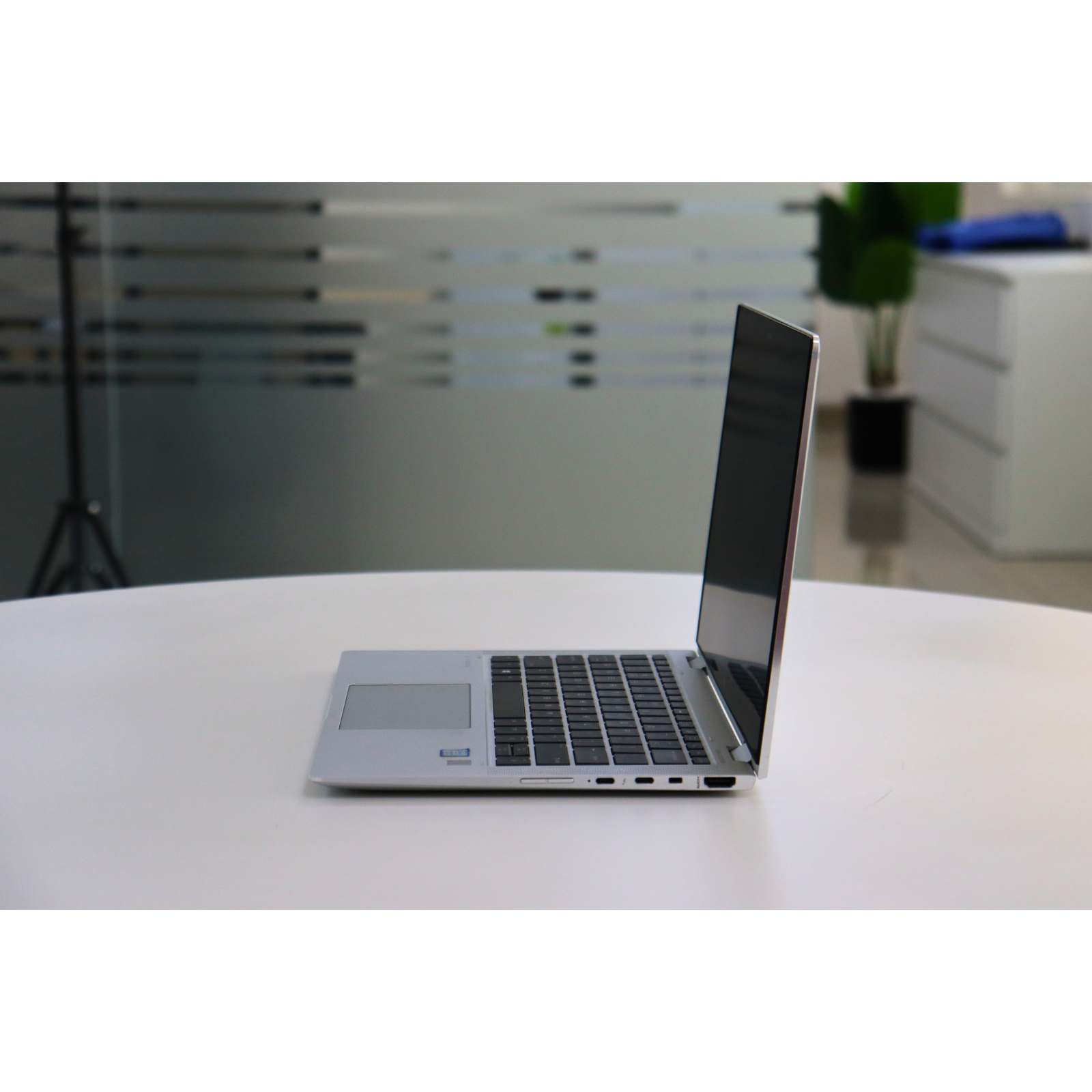HP EliteBook X360 1030 G3: Intel Core i5, 8th Gen, 8GB RAM, 256GB SSD SN:18505