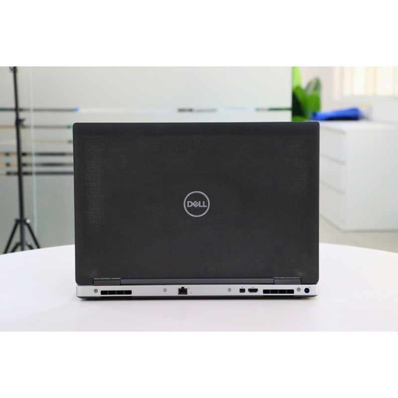 Dell PRECISION 7540: 9th Gen i7, 32GB RAM, 512GB SSD, SN:00985