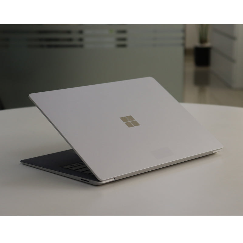MICROSOFT SURFACE LAPTOP 3: 10th Gen i5, 8GB RAM, 256GB SSD, SN:76444