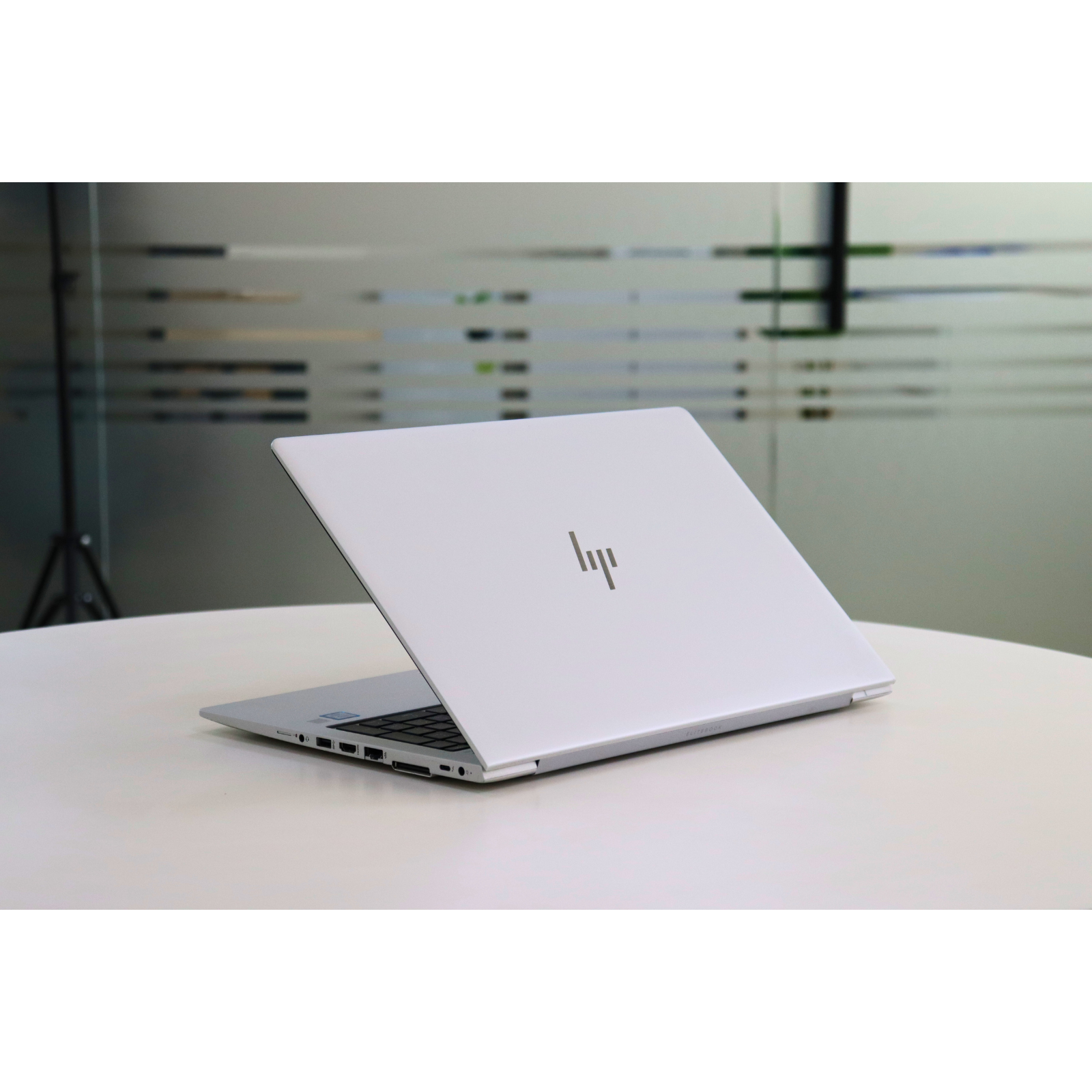 HP ELITEBOOK 850 G5: 8th Gen i5, 8GB RAM, 256GB SSD, SN:00071