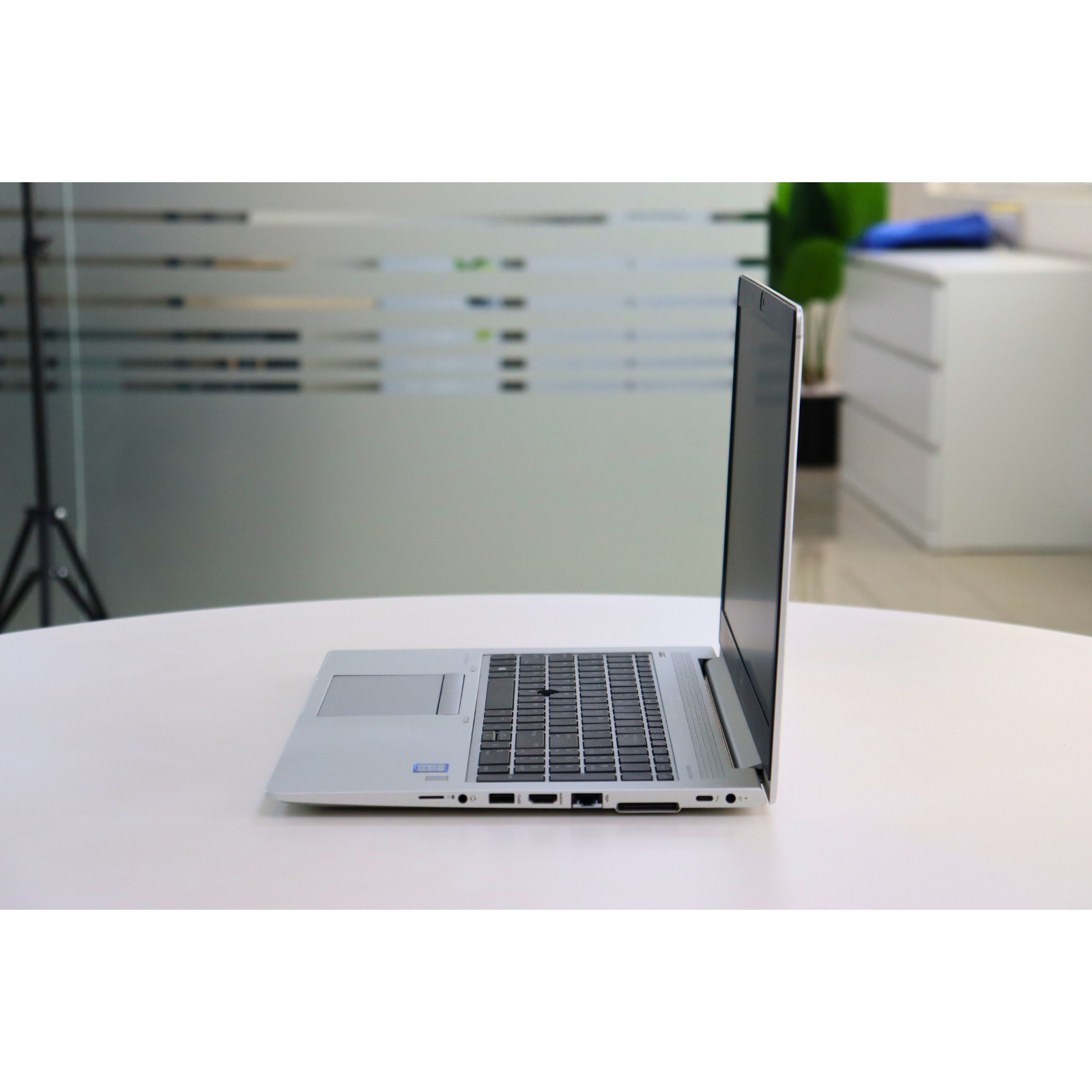 HP ELITEBOOK 850 G5: 8th Gen i7, 16GB RAM, 512GB SSD, SN:01026