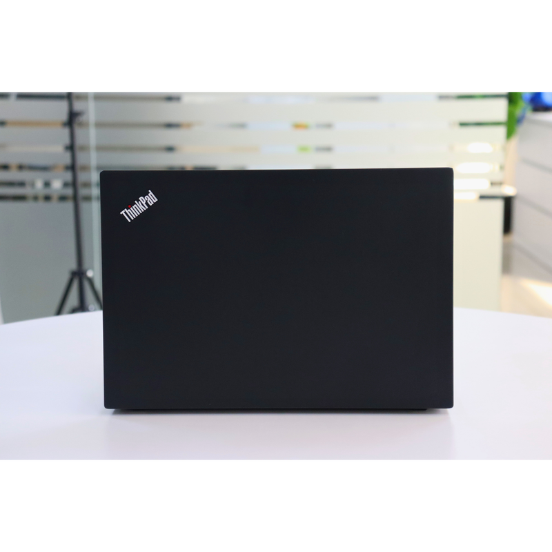 Lenovo ThinkPad T480s: Intel Core i5, 8th Gen, 16GB RAM, 512GB SSD SN:01541