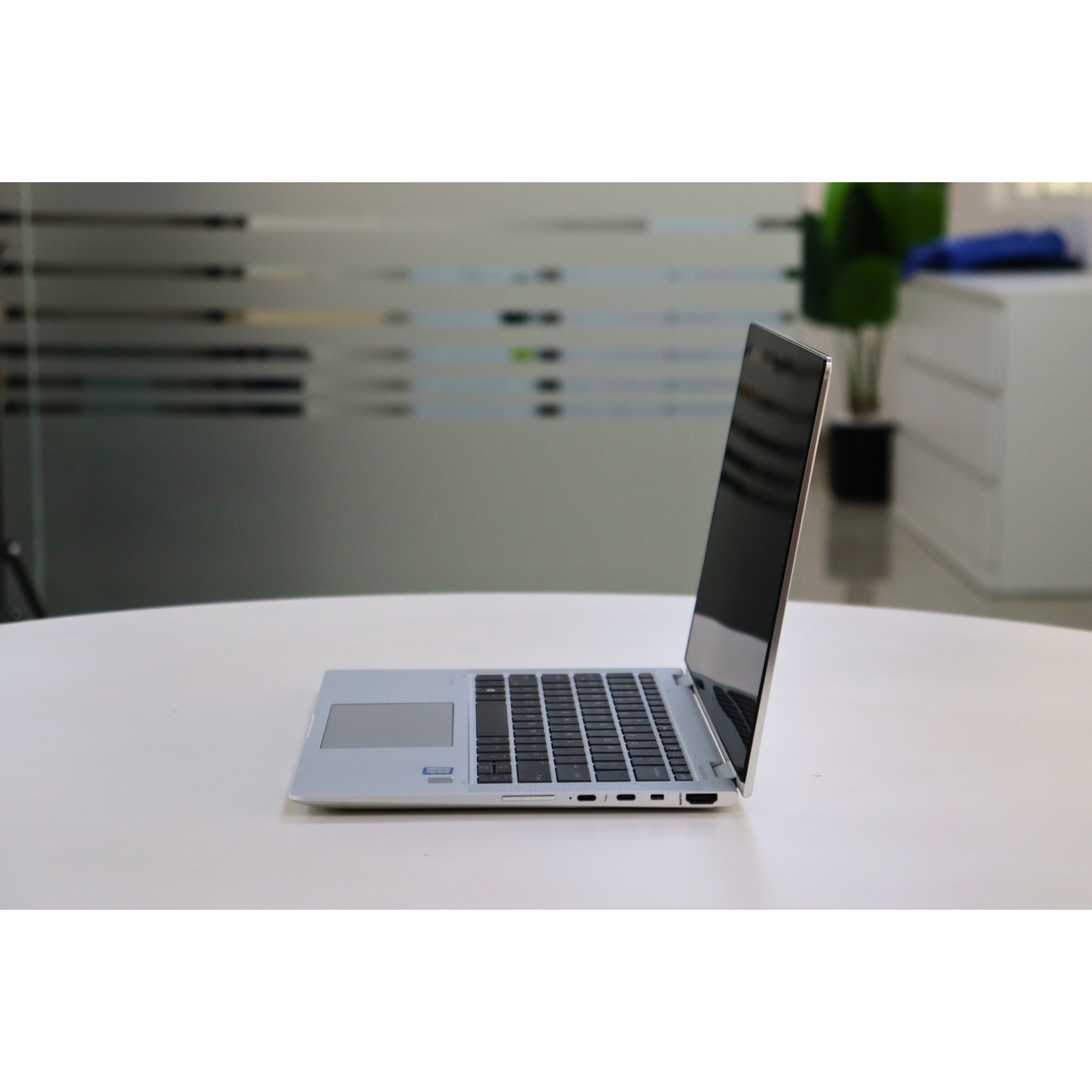 HP EliteBook X360 1030 G3: Intel Core i5, 8th Gen, 8GB RAM, 256GB SSD SN:18996