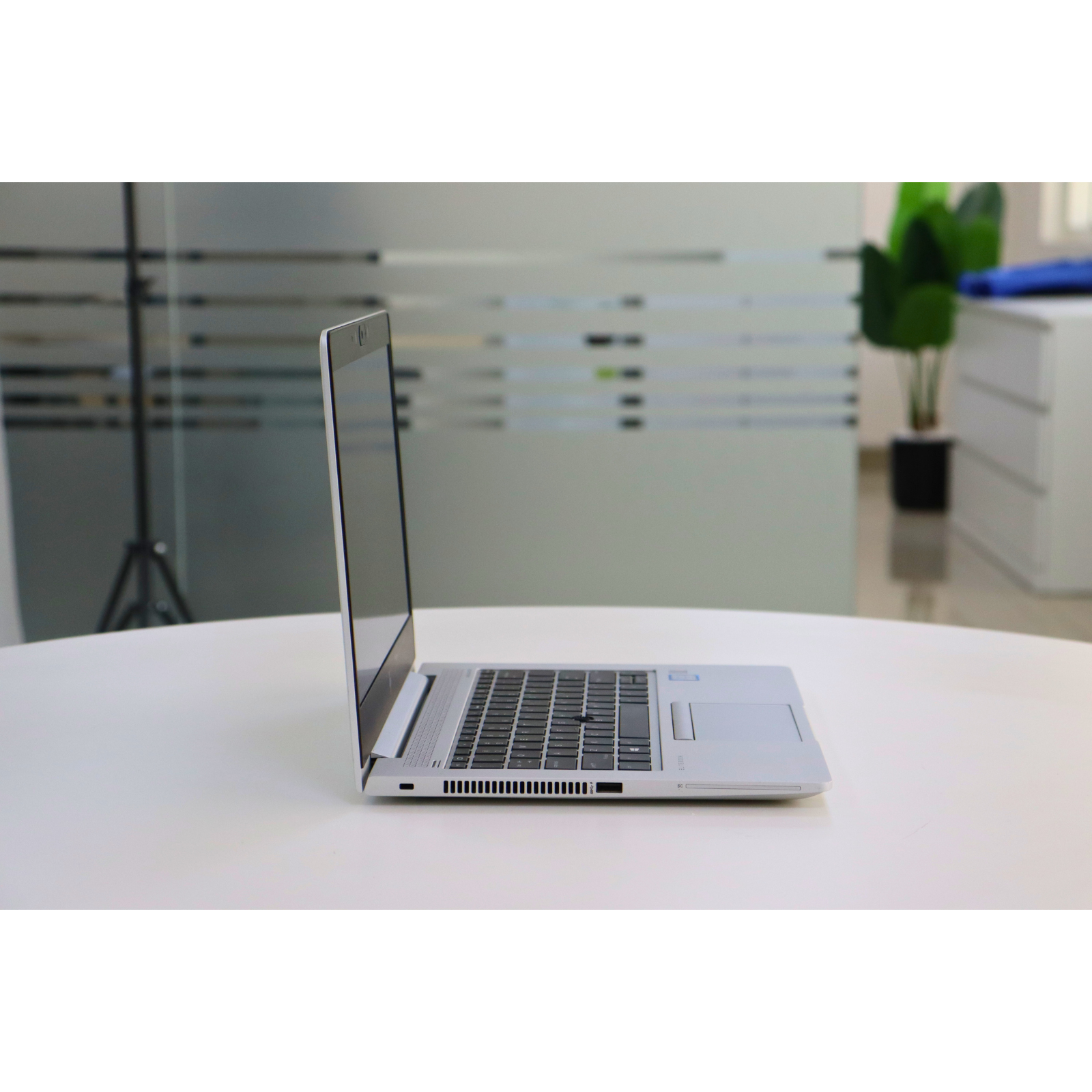 HP ELITEBOOK 830 G5: 8th Gen i7, 16GB RAM, 512GB SSD, SN:18500