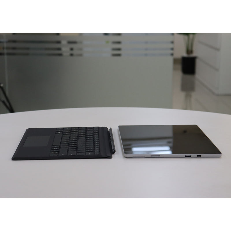 Microsoft SURFACE PRO 6: i5, 8th Gen, 8GB RAM, 256GB SSD, SN:78356