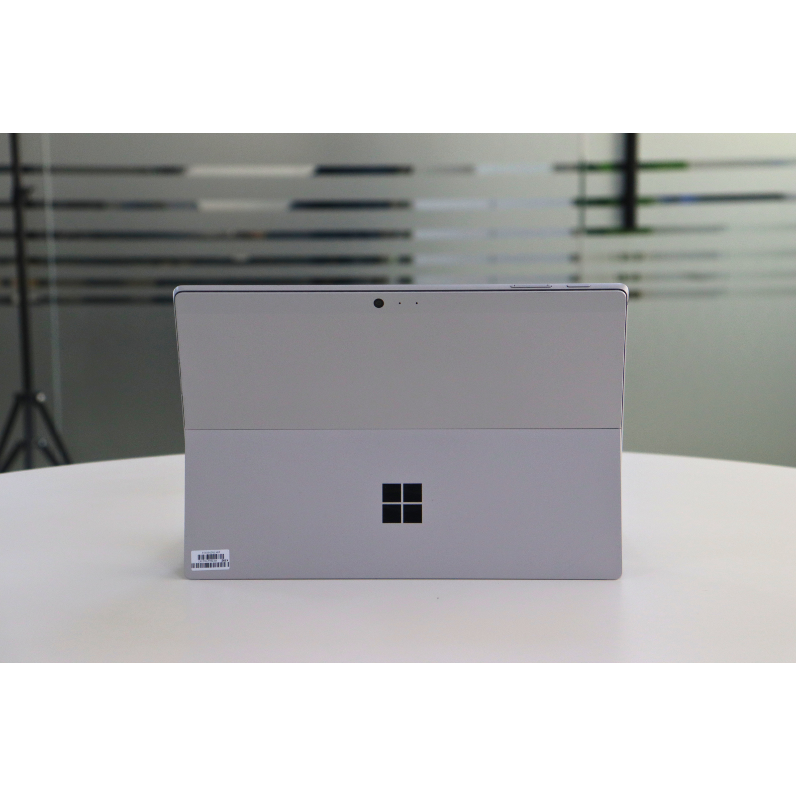 MICROSOFT SURFACE PRO 5: 7th Gen i5, 8GB RAM, 256GB SSD, SN:918911