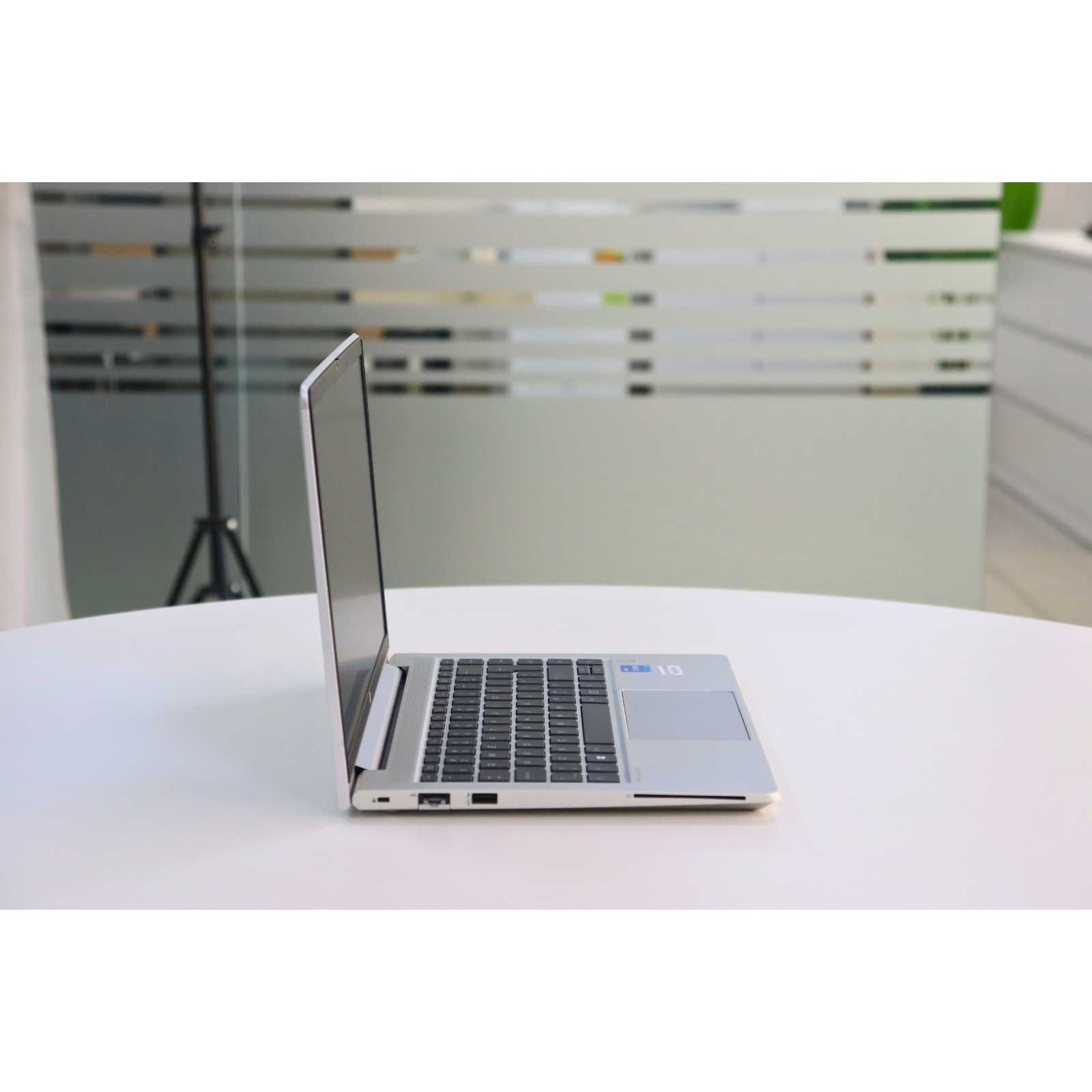 HP PROBOOK 640 G8: 11th Gen i5, 16GB RAM, 256GB SSD, SN:00908