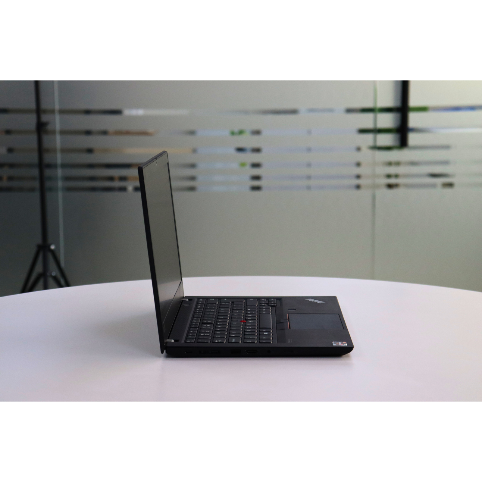 LENOVO THINKPAD T14 GEN 1: AMD RYZEN 5, 8GB RAM, 256GB SSD, SN:00184