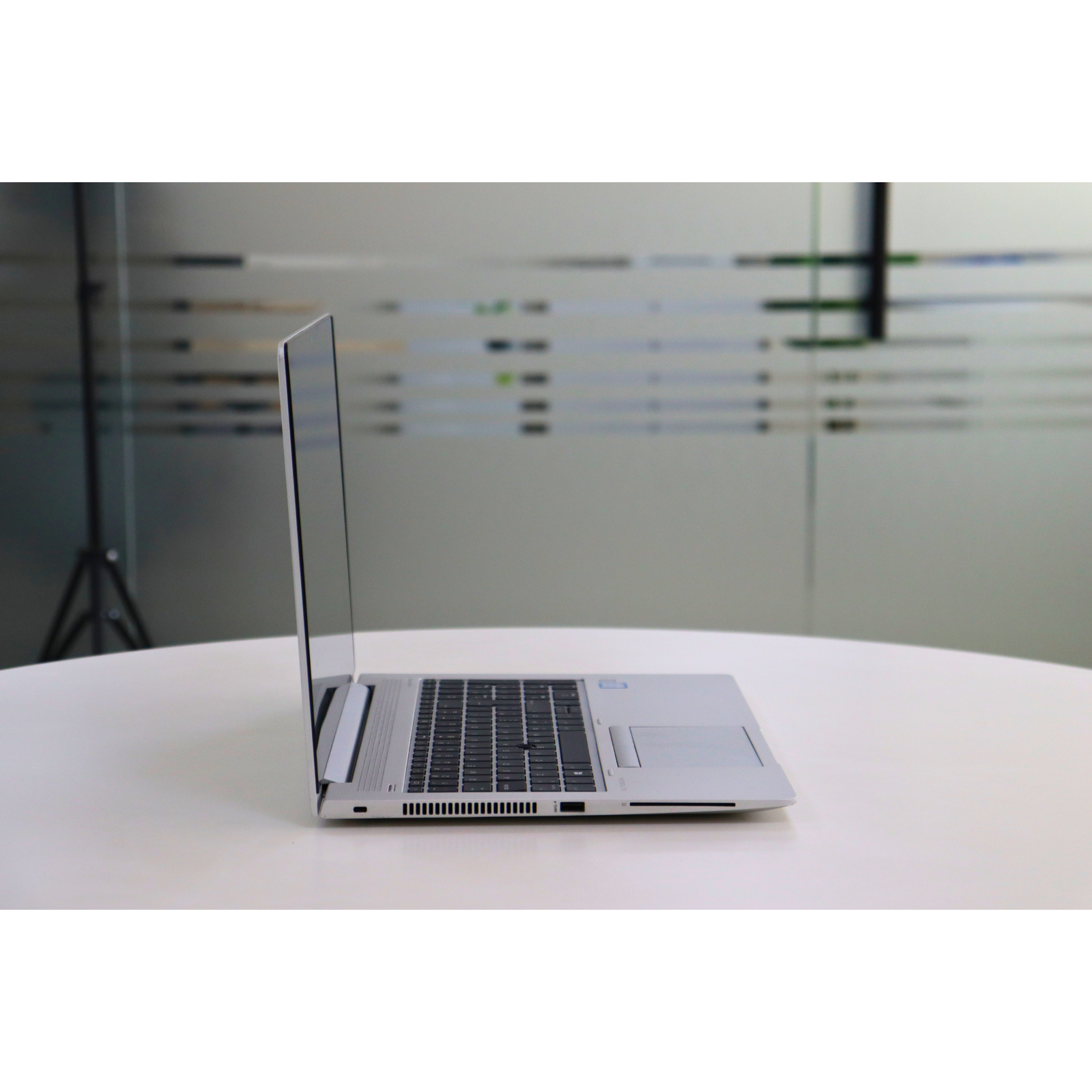 HP ELITEBOOK 850 G5: 8th Gen i5, 8GB RAM, 256GB SSD, SN:00048