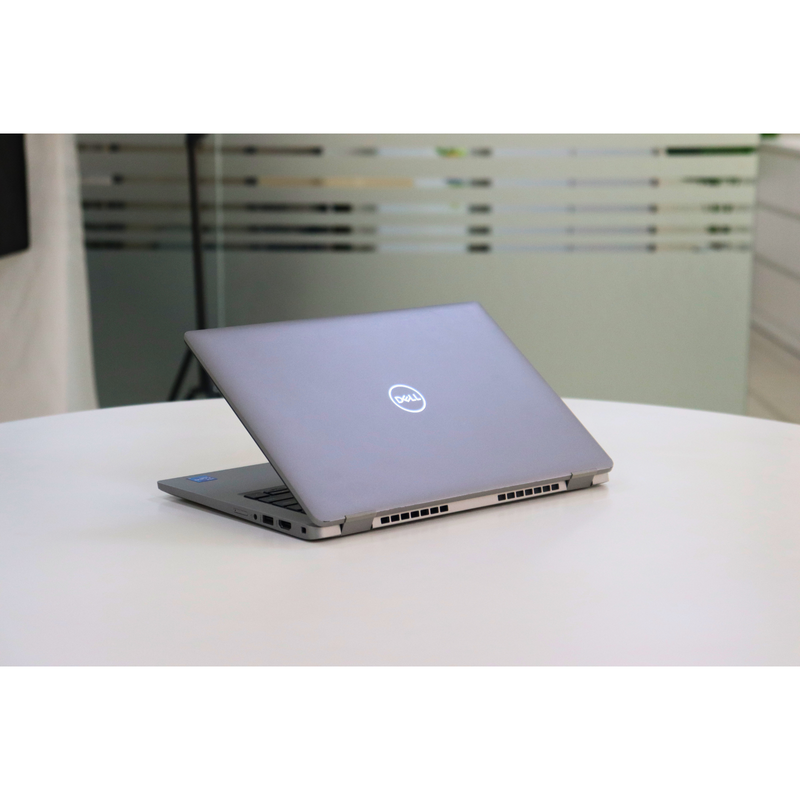 DELL LATITUDE 5320: 11th Gen i5, 8GB RAM, 256GB SSD, SN:95775