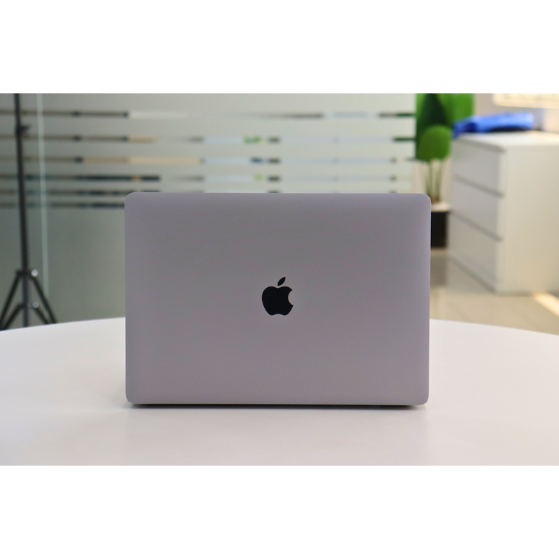 Apple MACBOOK AIR A2337(2020): M1, 8GB RAM, 256GB SSD, SN:860710