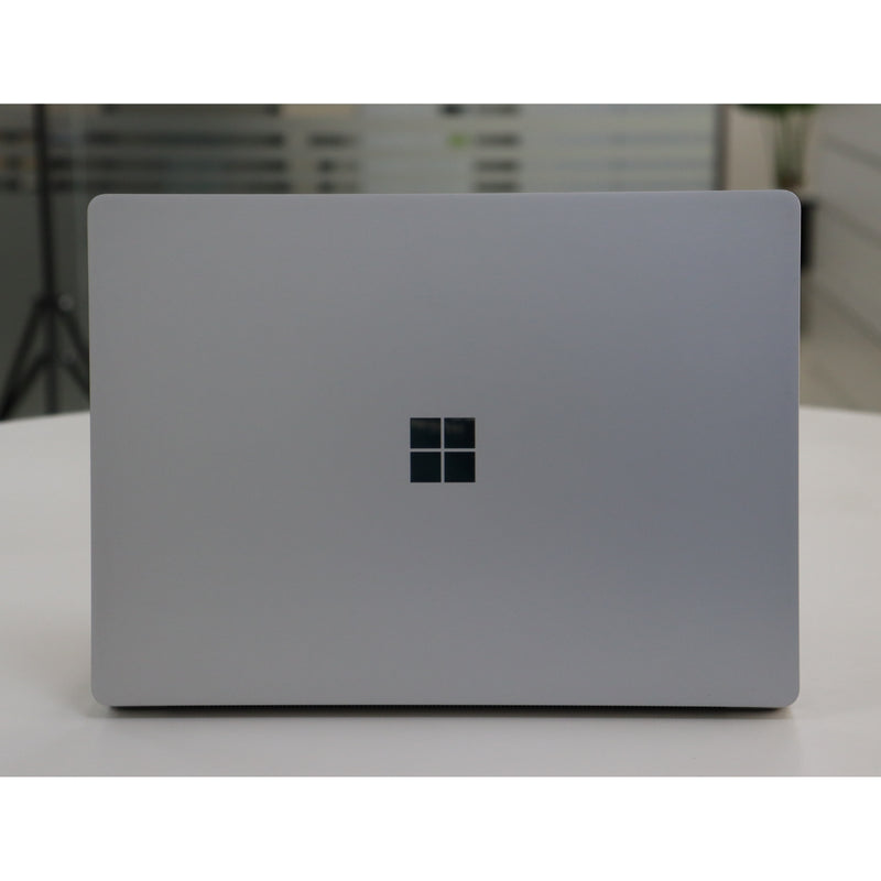 MICROSOFT SURFACE LAPTOP 2: 8th Gen i5, 8GB RAM, 256GB SSD, SN:870394