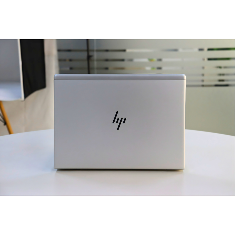 HP ELITEBOOK 735 G6: AMD RYZEN 5, 16GB RAM, 256GB SSD, SN:00436