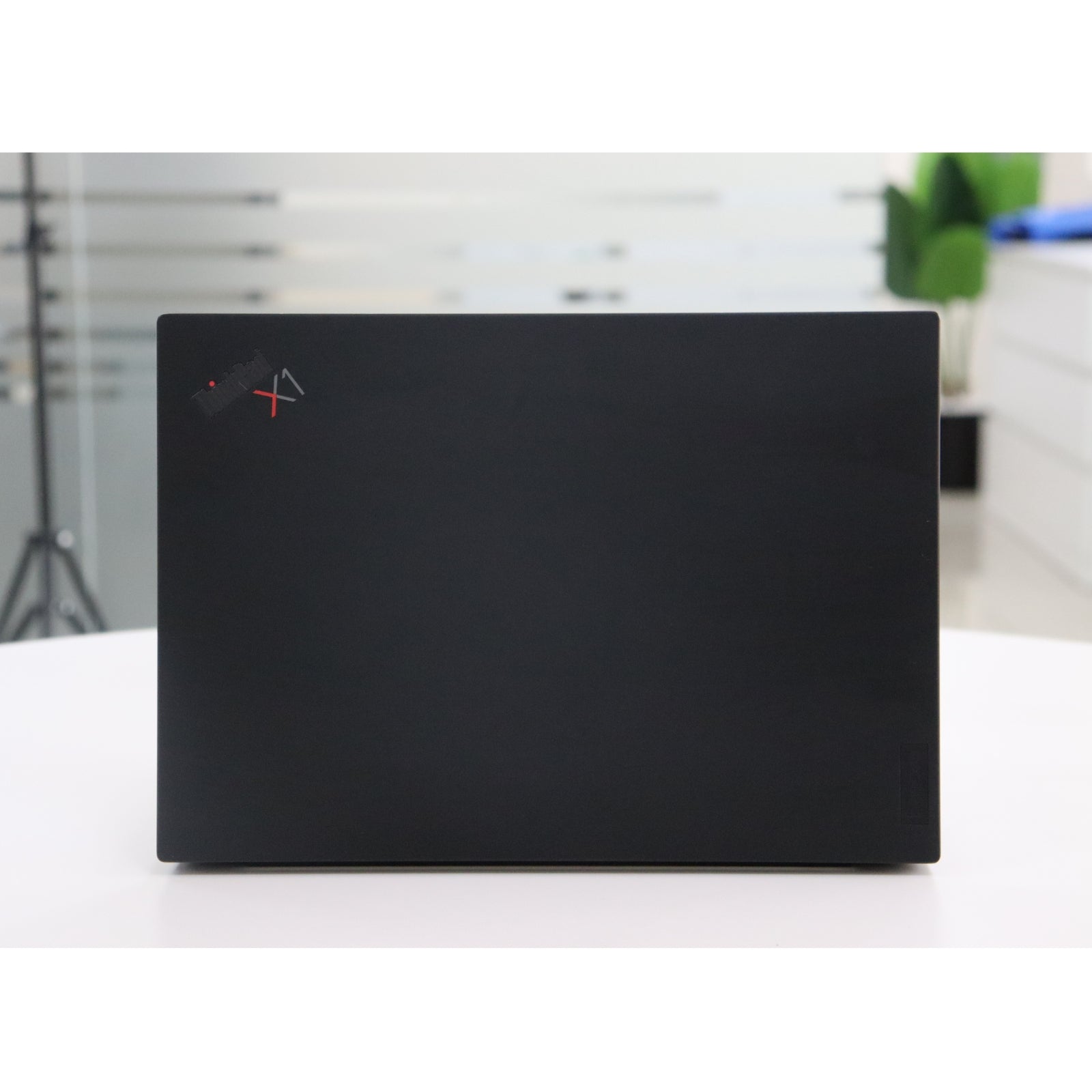 LENOVO ThinkPad X1 Carbon Gen 9: 11th Gen i7, 32GB RAM, 512GB SSD, SN:16631