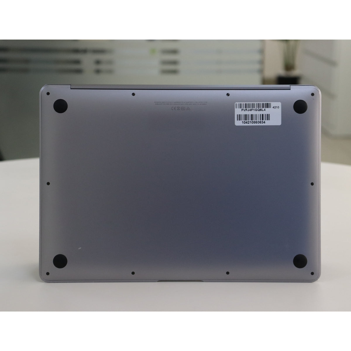 Apple MacBook Air A2337(2020): M1, 8GB RAM, 256GB SSD, SN:60634