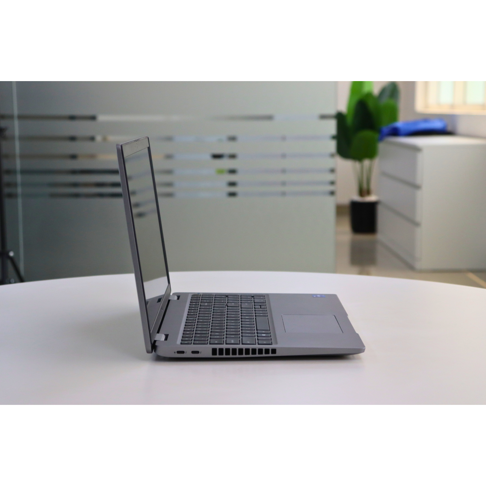 Dell LATITUDE 5520: 11th Gen i7, 8GB RAM, 512GB SSD, SN:19099