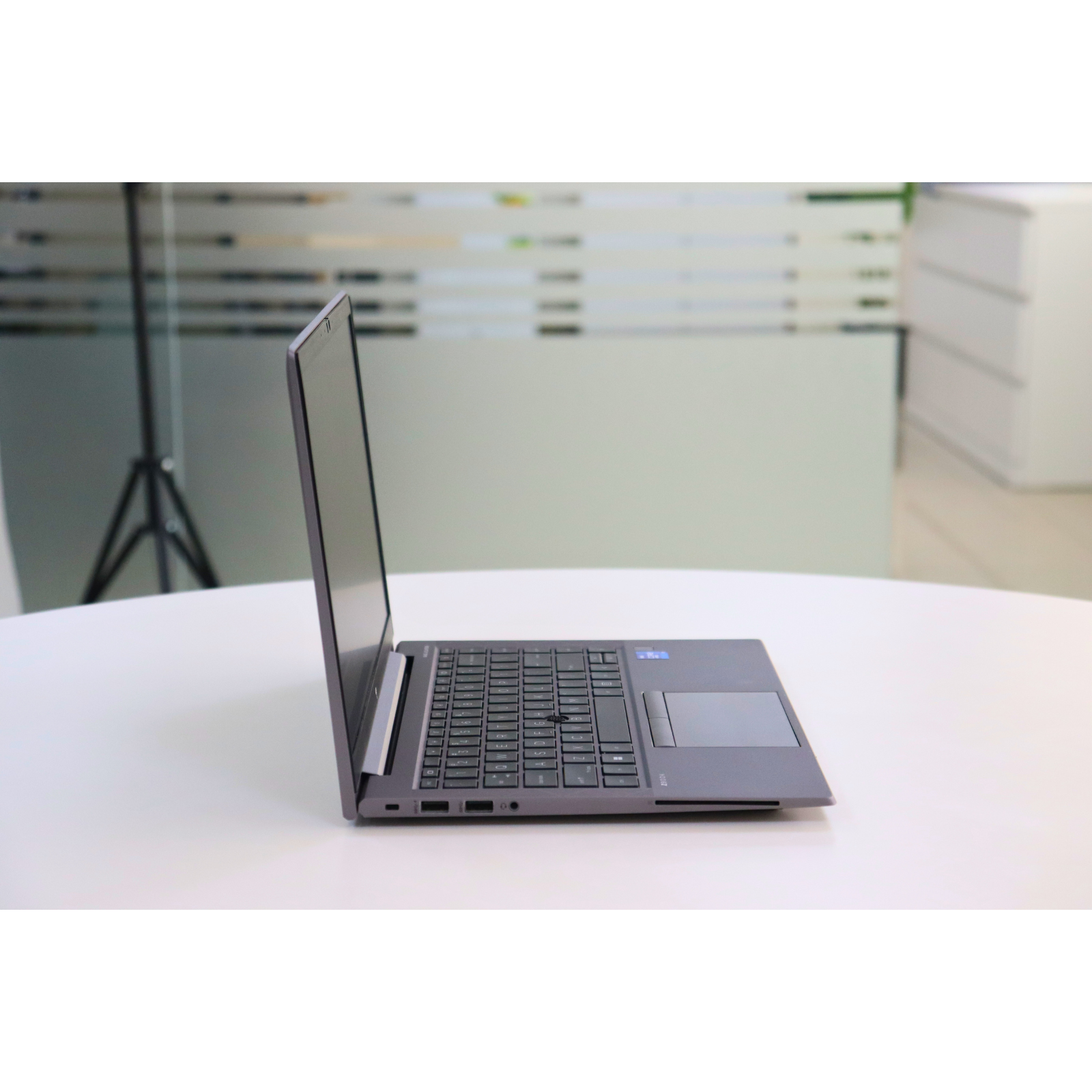 HP ZBOOK FIREFLY 14 G8: 11th Gen i7, 16GB RAM, 256GB SSD, SN:898757