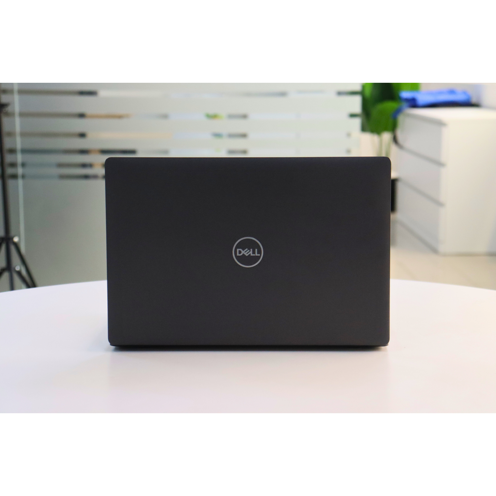 DELL LATITUDE 5400: 8th Gen i7, 16GB RAM, 256GB SSD, SN:04662