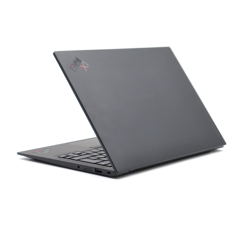 Lenovo ThinkPad X1 Carbon: Intel Core i7, 11th Gen, 16GB RAM, 512 GB SSD