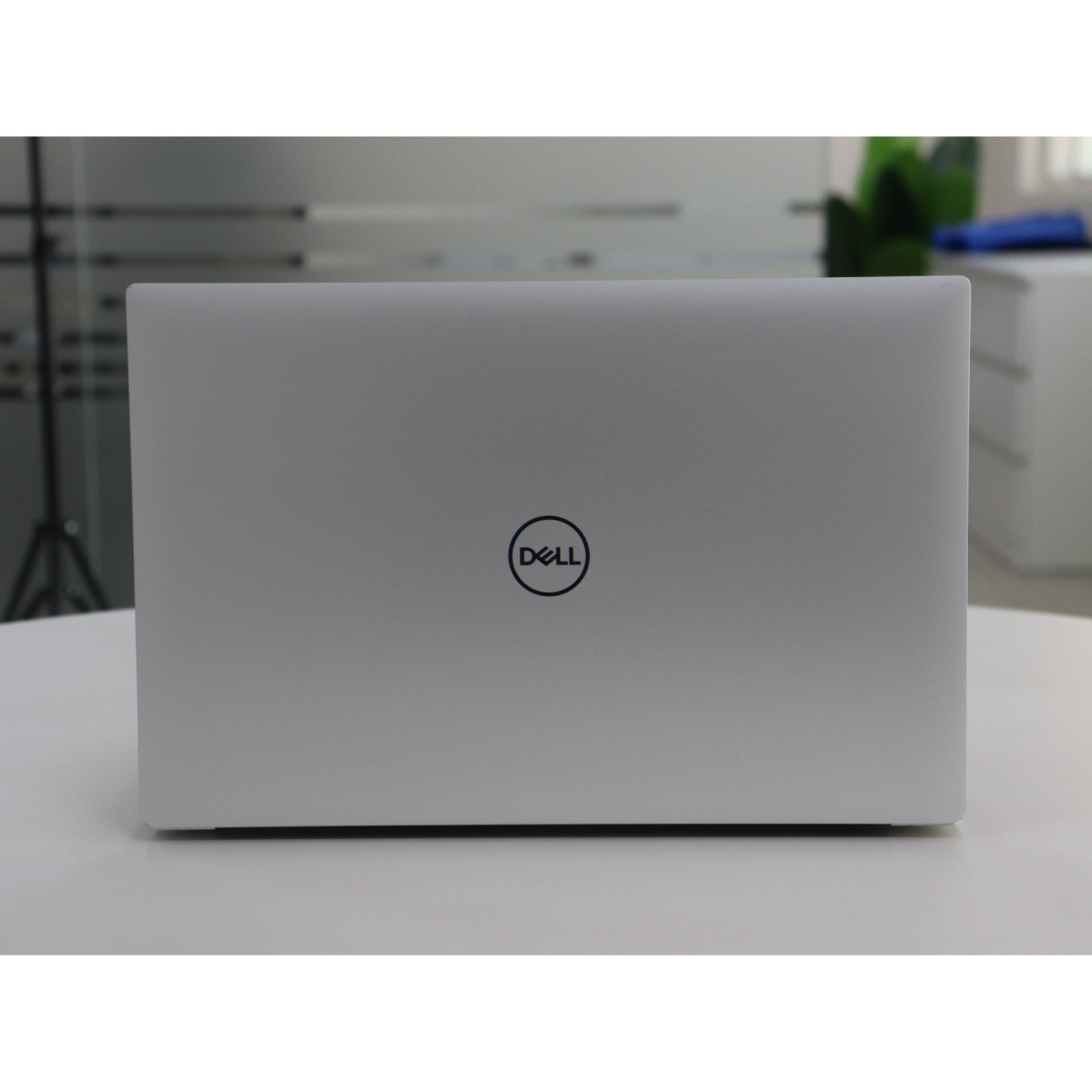 DELL PRECISION 5540: 9th Gen i7, 32GB RAM, 512GB SSD, SN:21982
