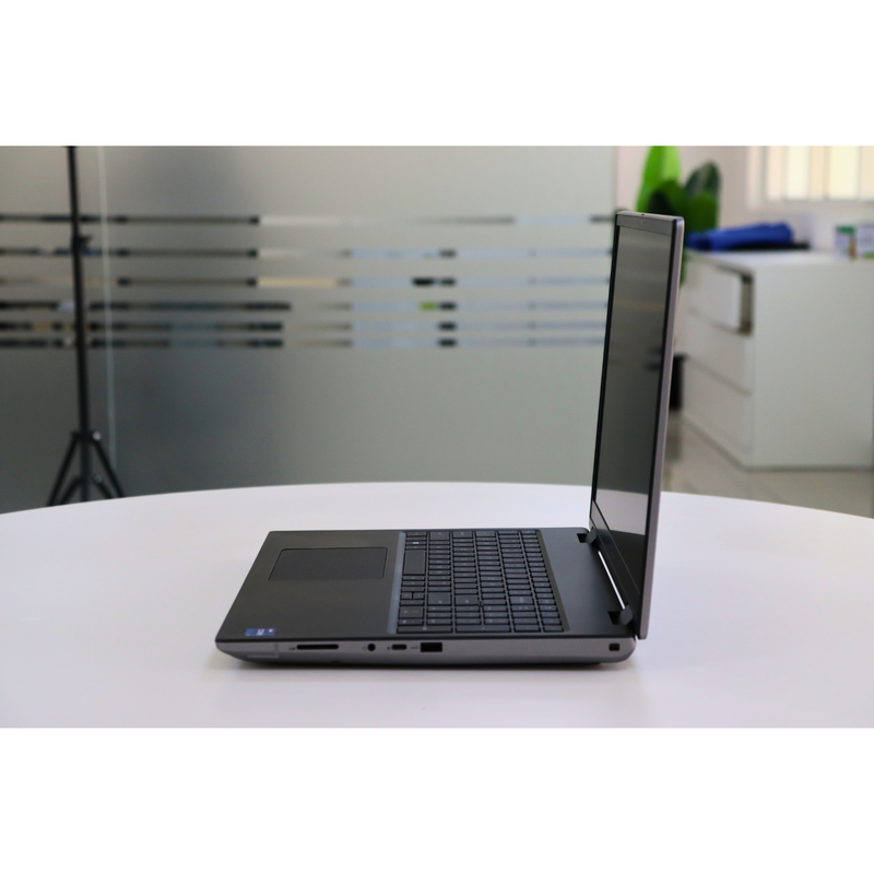 Dell PRECISION 7670: 12th Gen i7, 32GB RAM, 512GB SSD, SN:19528