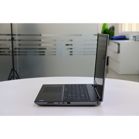 Dell PRECISION 7670: 12th Gen i7, 32GB RAM, 512GB SSD, SN:19528