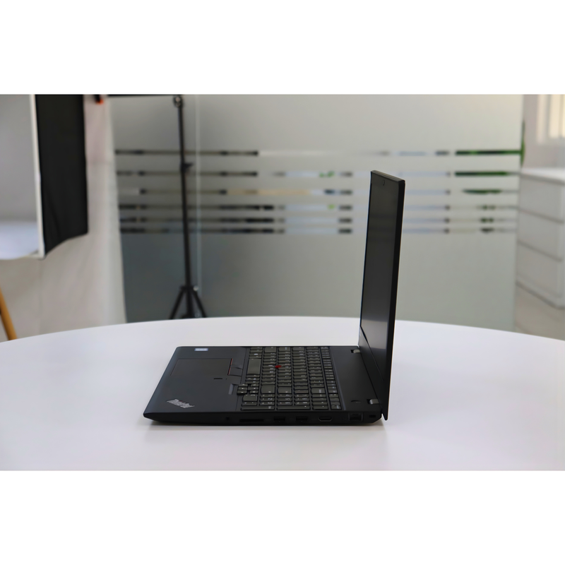 LENOVO THINKPAD T580: Intel Core i7, 8th Gen, 16GB RAM, 512GB SSD SN:82715