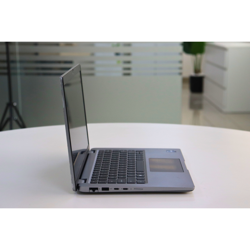 Dell Latitude 5440: Intel Core i5, 13th Gen, 16GB RAM, 256GB SSD SN:19371