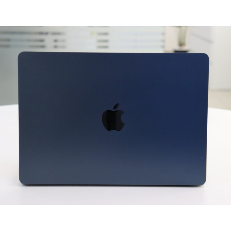 Apple MACBOOK AIR A2681 2022: M2, 8GB RAM, 256GB SSD, SN:78230
