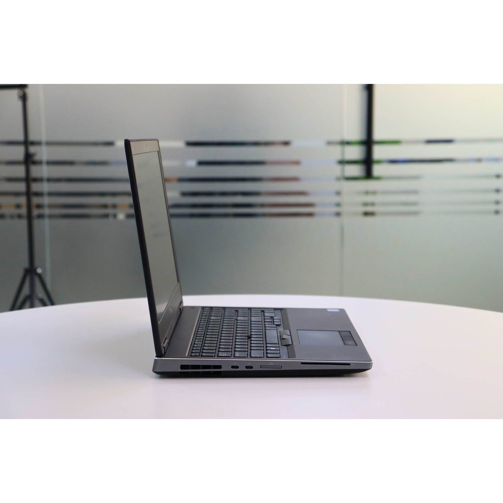 Dell PRECISION 7530: 8th Gen i7, 32GB RAM, 256GB SSD, SN:915262