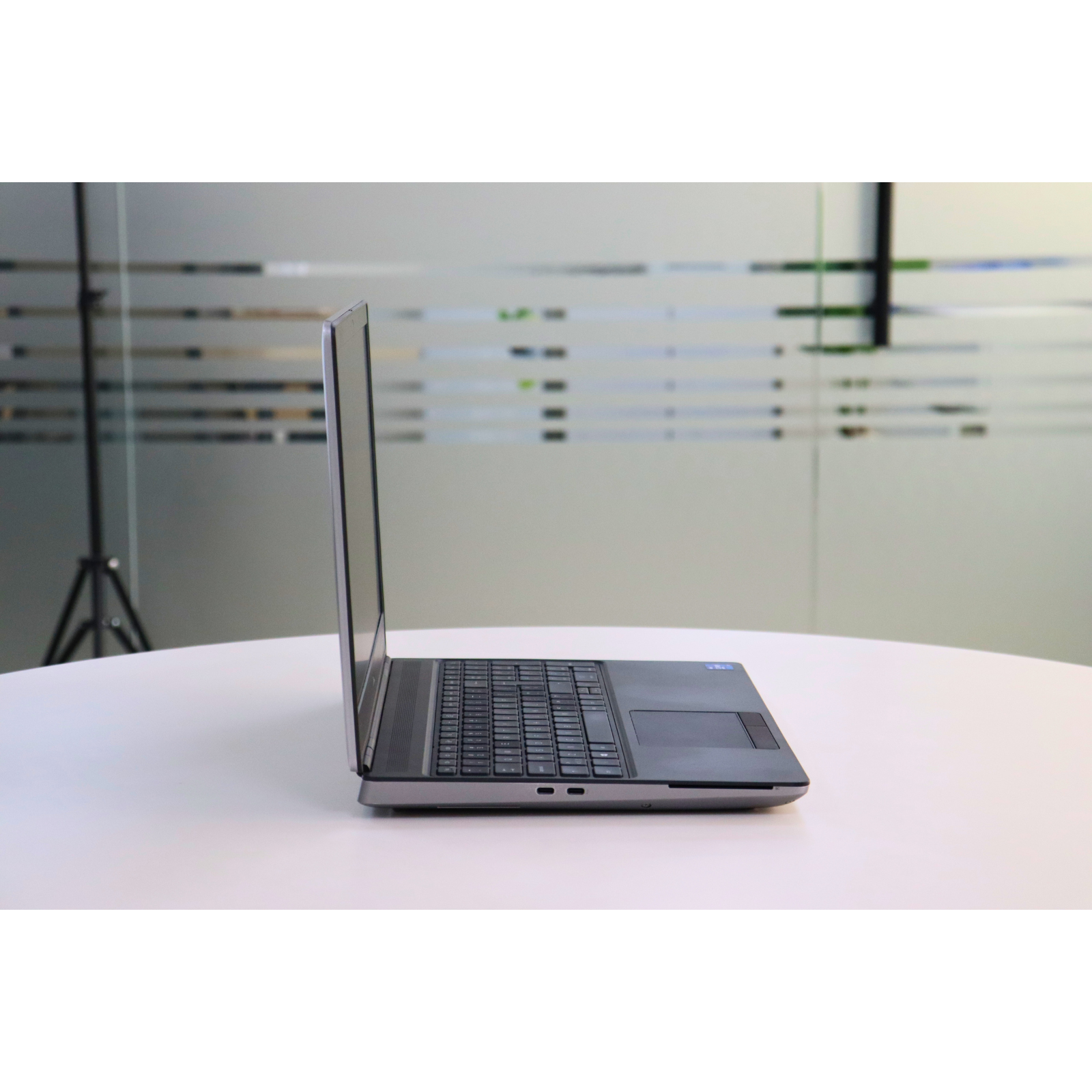 Dell Inc PRECISION 7560:11th Gen i7, 32GB RAM, 512GB SSD, SN:000713