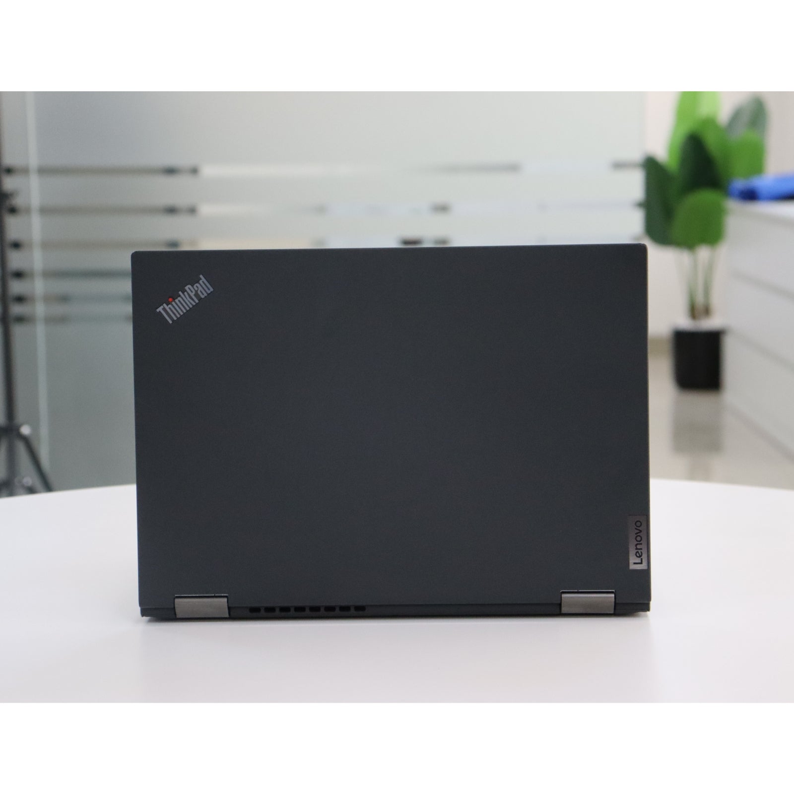 LENOVO THINKPAD X13 YOGA GEN 2: 11th Gen i5, 16GB RAM, 256GB SSD, SN:01199