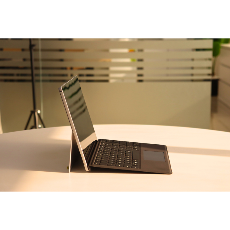 MICROSOFT SURFACE PRO 7: 10th Gen i5, 16GB RAM, 256GB SSD, SN:69956