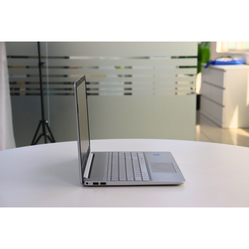 HP Notebook 15s: Pentium, 8GB RAM, 256GB SSD, SN:00001