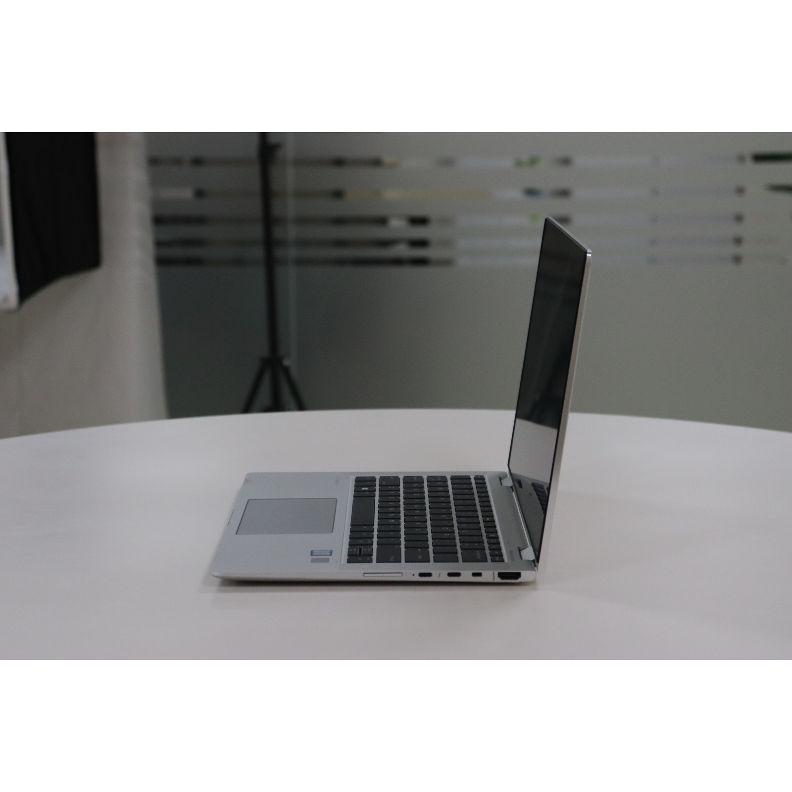 HP ELITEBOOK X360 1030 G4: 8th Gen i5, 16GB RAM, 256GB SSD, SN:71840
