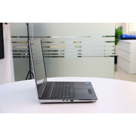 Dell PRECISION 7760: 11th Gen i5, 8GB RAM, 256GB SSD, SN:98709