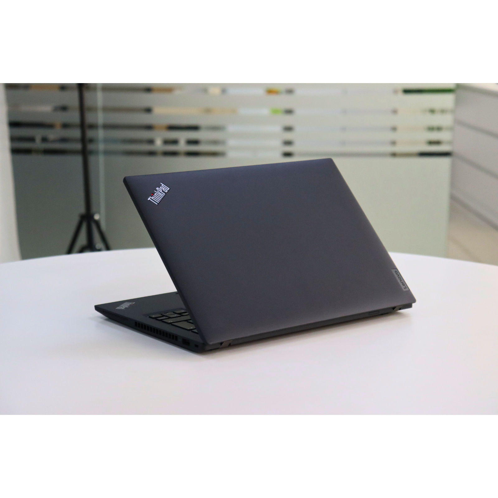 LENOVO THINKPAD T14 GEN 4: 13th Gen i5, 32GB RAM, 256GB SSD, SN:01238