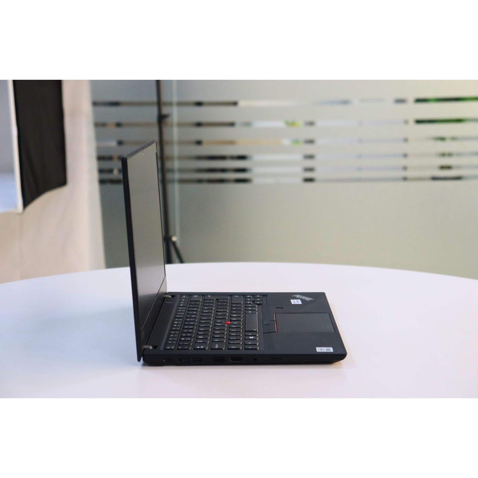 LENOVO THINKPAD T14 GEN 1: 10th Gen i5, 16GB RAM, 256GB SSD, SN:01690
